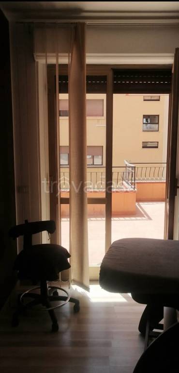 negozio in affitto a Reggio di Calabria in zona San Sperato