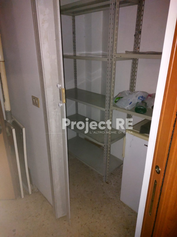 negozio in affitto a Reggio di Calabria in zona Centro Storico