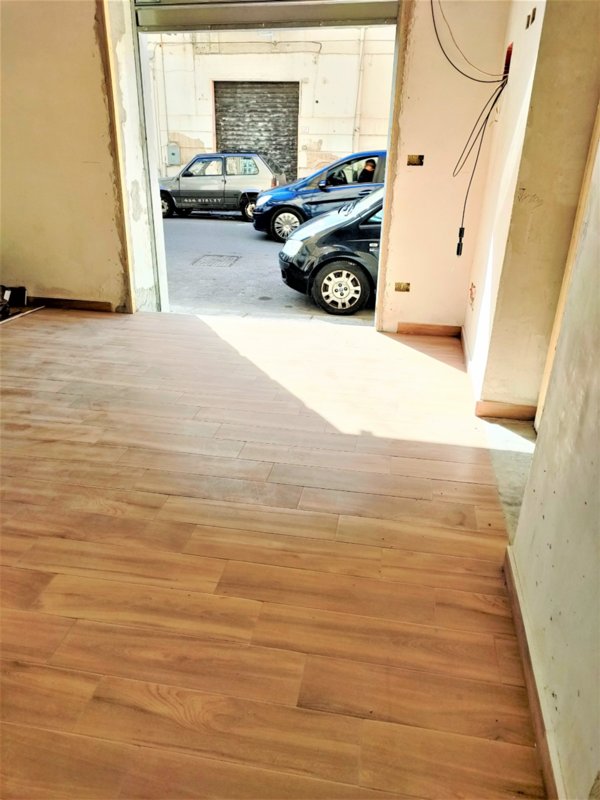 locale commerciale in affitto a Reggio di Calabria