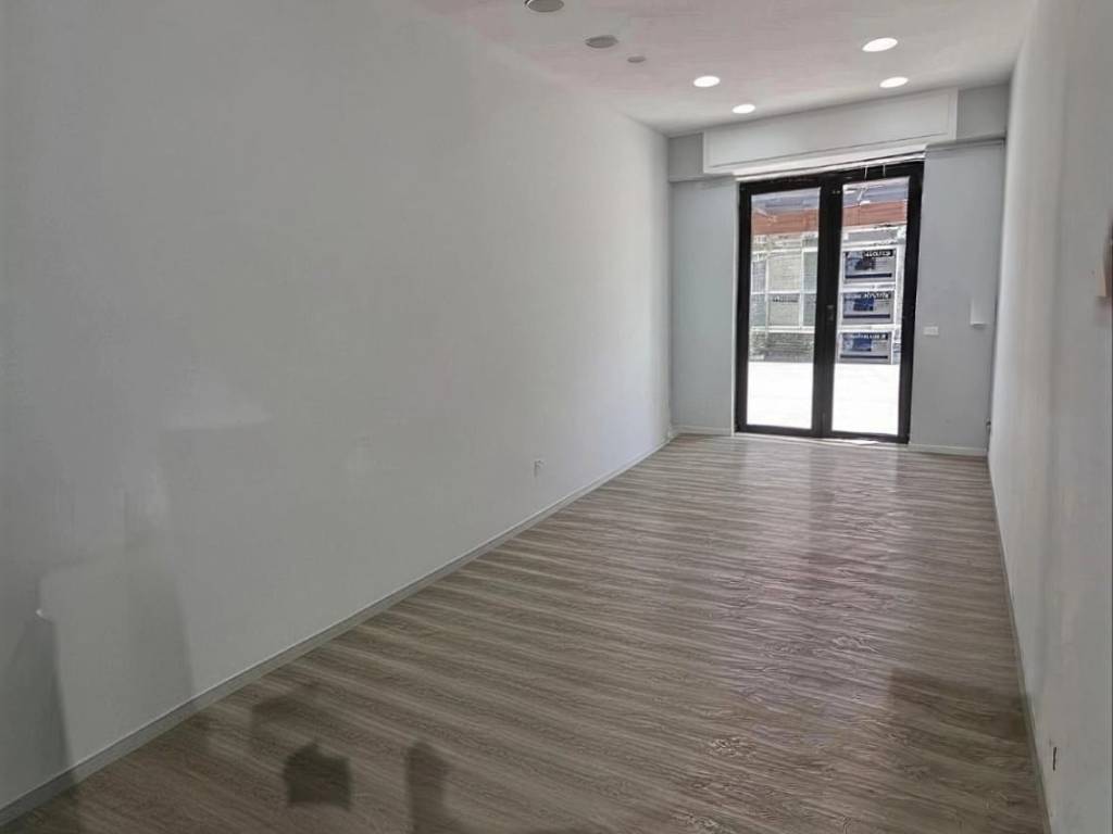 negozio in affitto a Reggio di Calabria in zona Centro Storico