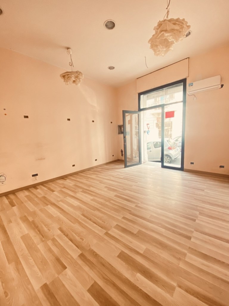 negozio in affitto a Reggio di Calabria