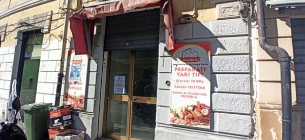 negozio in affitto a Reggio di Calabria in zona Carmine