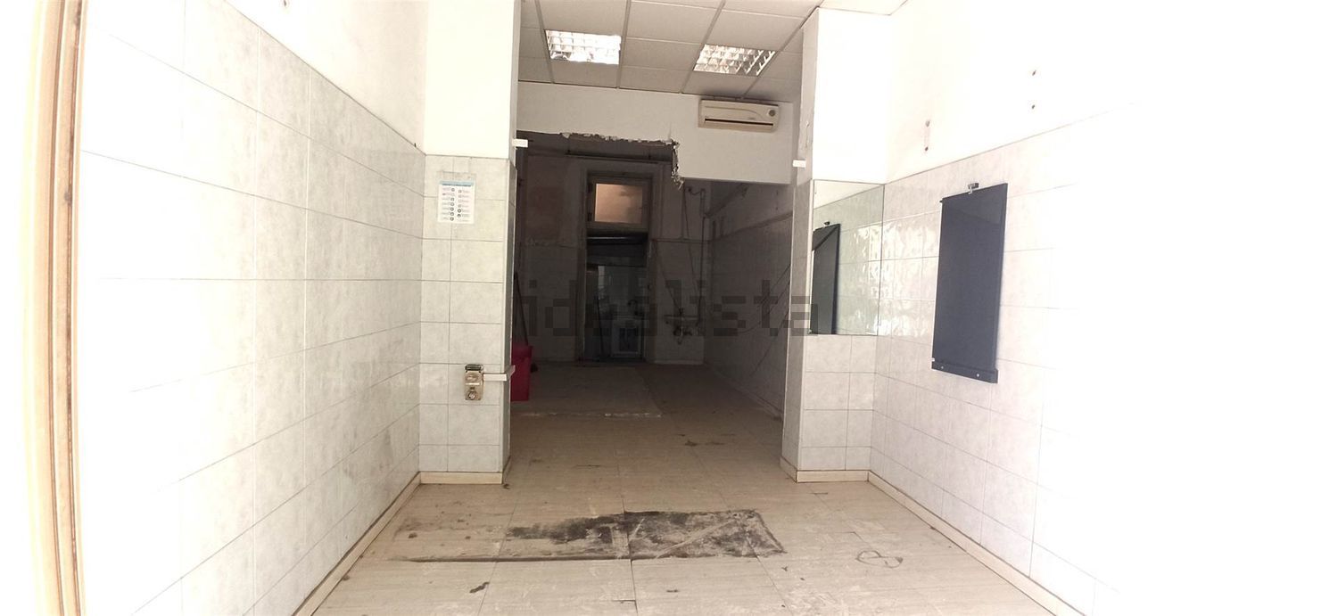 locale commerciale in affitto a Reggio di Calabria in zona Carmine