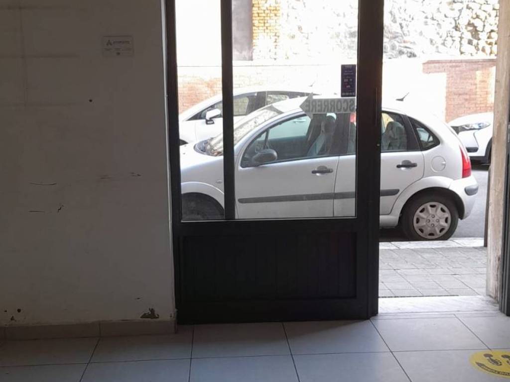 negozio in affitto a Reggio di Calabria in zona Centro Storico