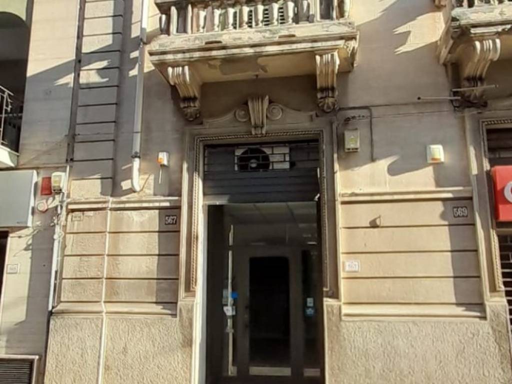 negozio in affitto a Reggio di Calabria in zona Centro Storico