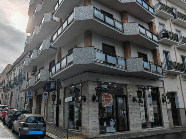 negozio in affitto a Reggio di Calabria in zona Centro Storico