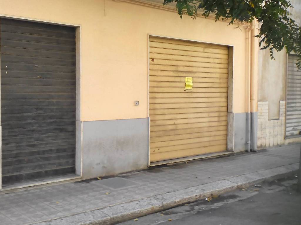 negozio in affitto a Reggio di Calabria in zona Sbarre