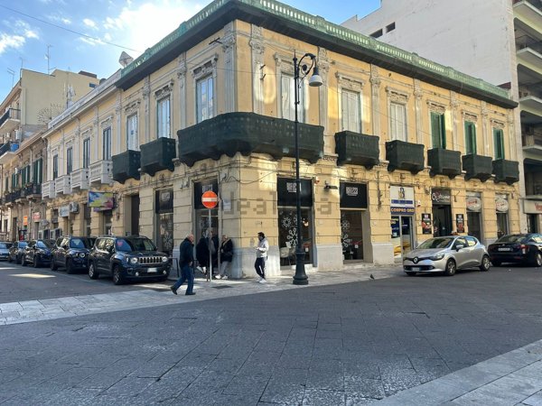 negozio in affitto a Reggio di Calabria in zona Centro Storico