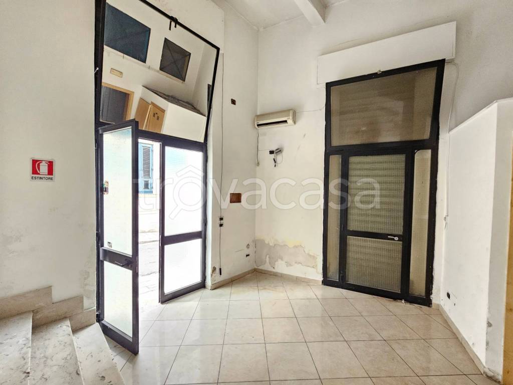 negozio in affitto a Reggio di Calabria in zona Centro Storico