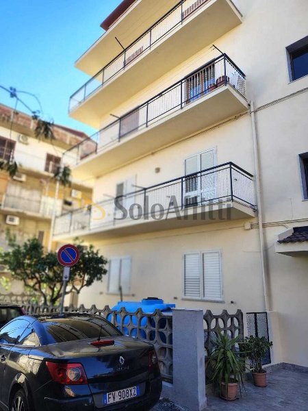 appartamento in affitto a Reggio di Calabria in zona Gallina