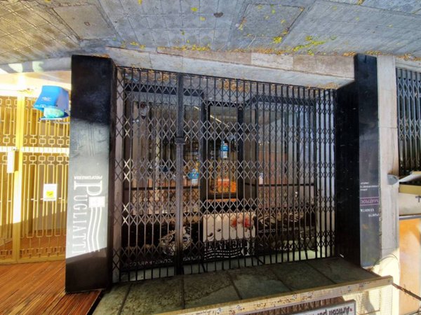 negozio in affitto a Reggio di Calabria in zona Eremo