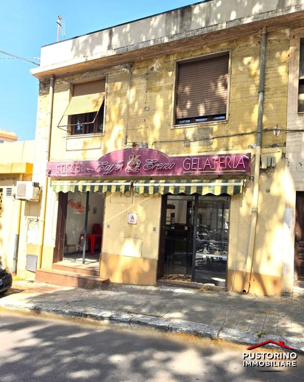 locale commerciale in affitto a Reggio di Calabria in zona Eremo