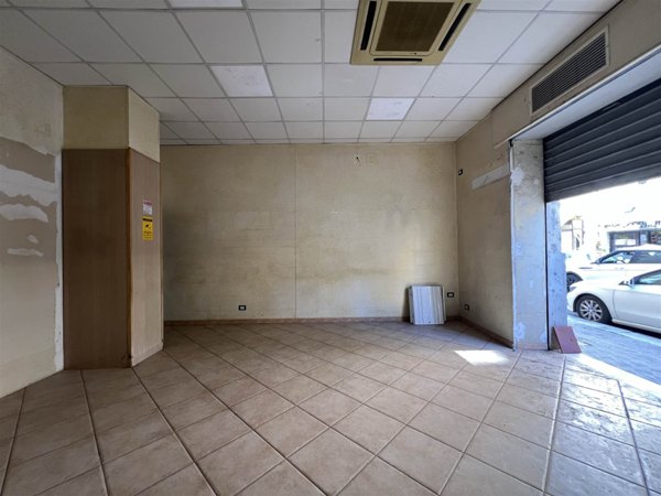 negozio in affitto a Reggio di Calabria in zona Centro Storico