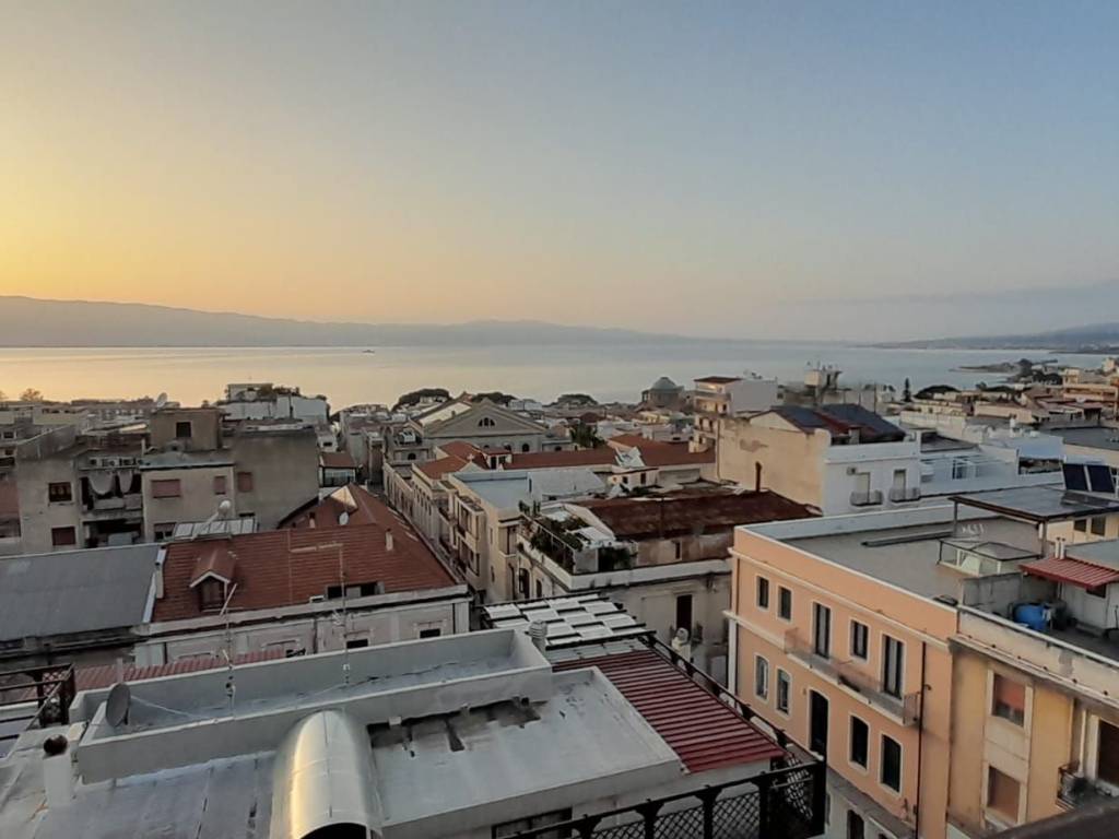 appartamento in affitto a Reggio di Calabria in zona Centro Storico