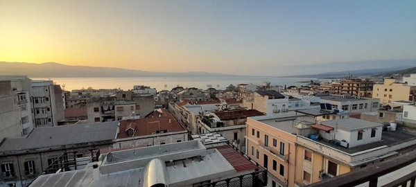 appartamento in affitto a Reggio di Calabria in zona Centro Storico