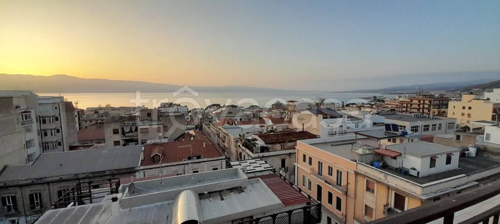 appartamento in affitto a Reggio di Calabria in zona Centro Storico