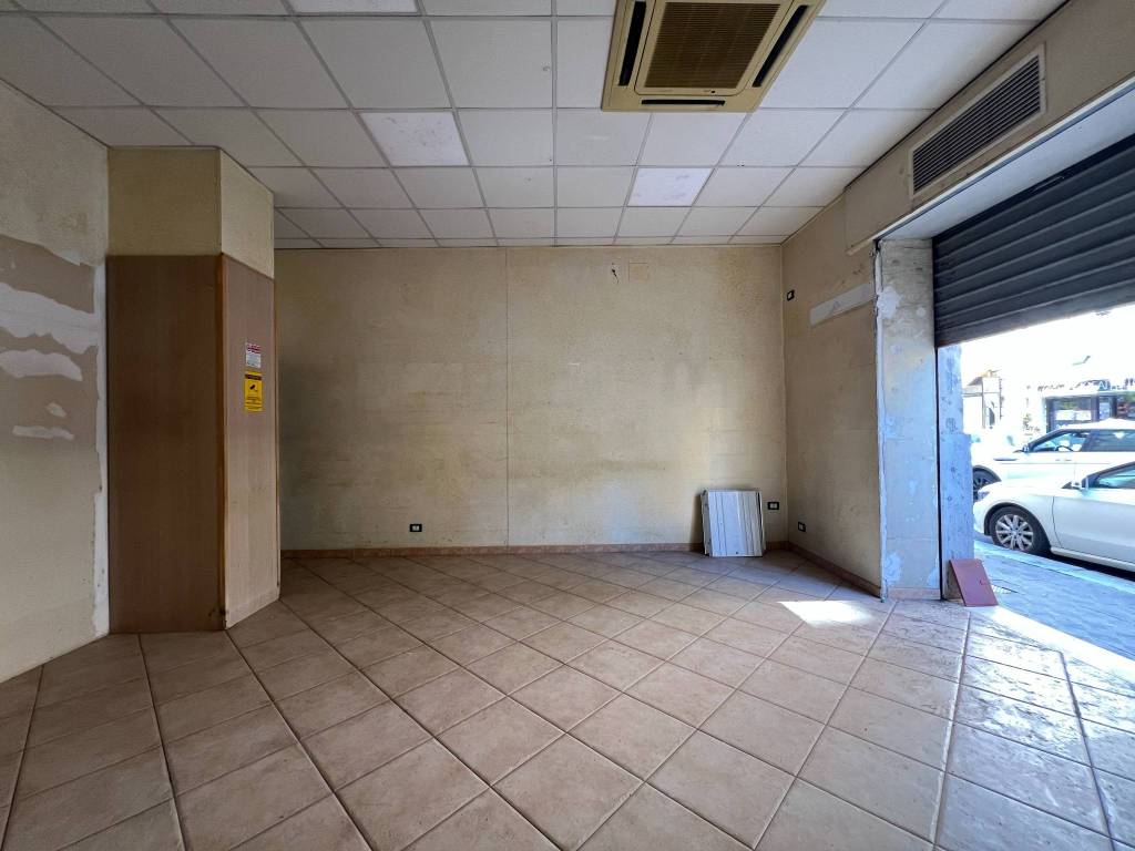 negozio in affitto a Reggio di Calabria in zona Centro Storico