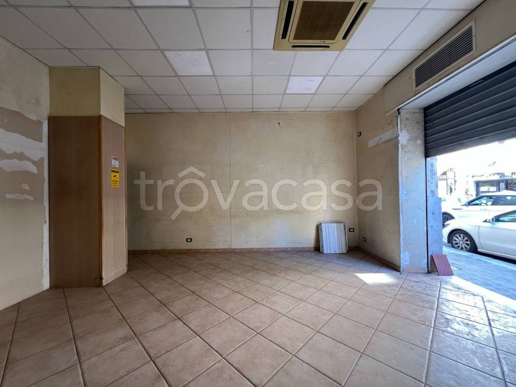 negozio in affitto a Reggio di Calabria in zona Centro Storico