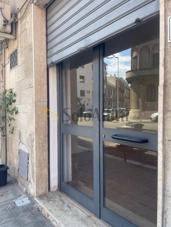 negozio in affitto a Reggio di Calabria in zona Centro Storico