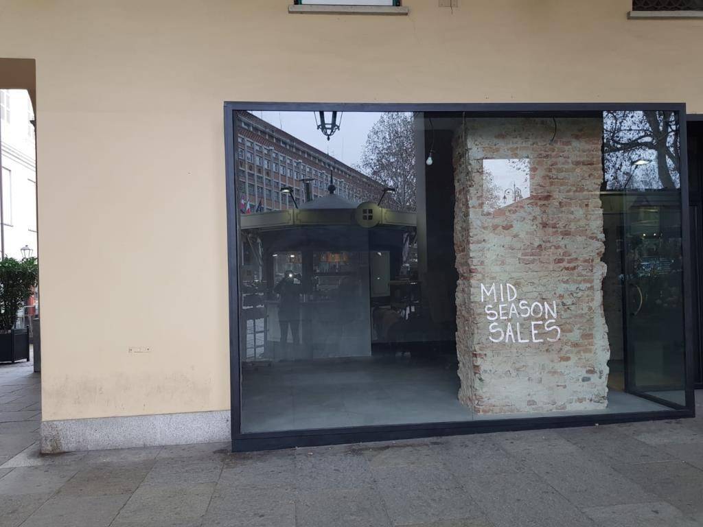 negozio in affitto ad Asti