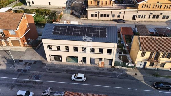 locale commerciale in affitto ad Asti in zona Valenzani