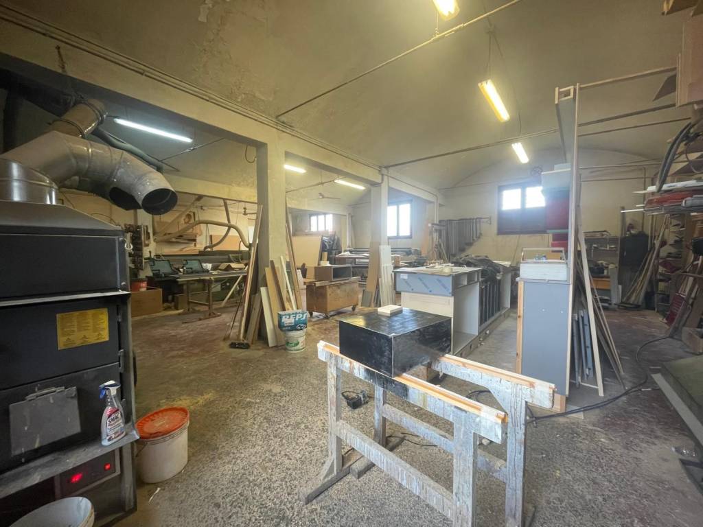 locale commerciale in affitto ad Asti in zona Vaglierano