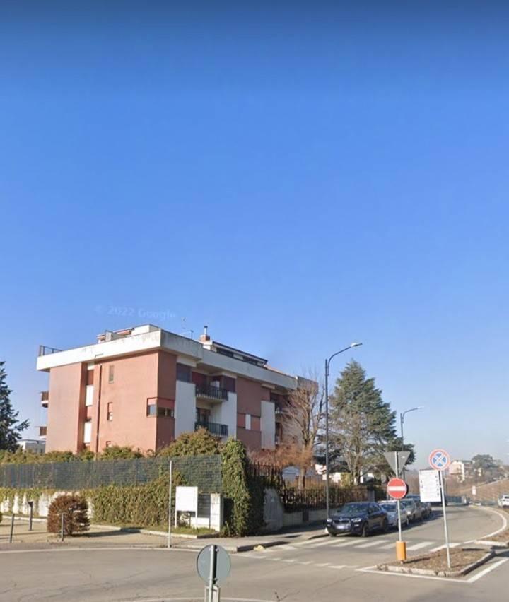 negozio in affitto ad Asti
