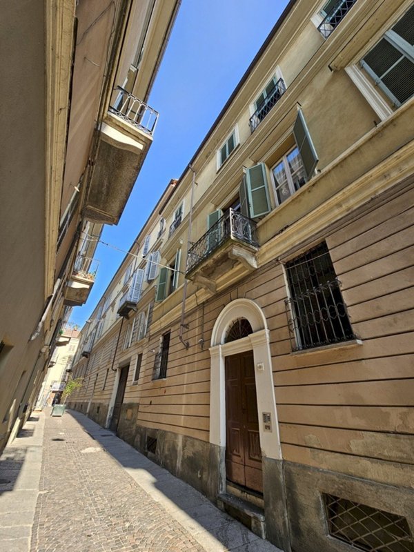 appartamento in affitto ad Asti in zona Centro Città