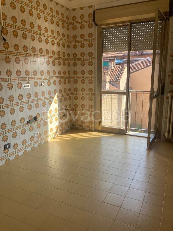 appartamento in affitto ad Asti