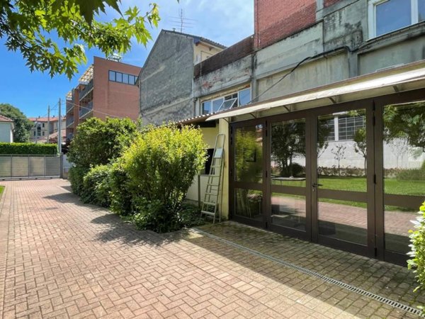 ufficio in affitto ad Asti in zona Trincere