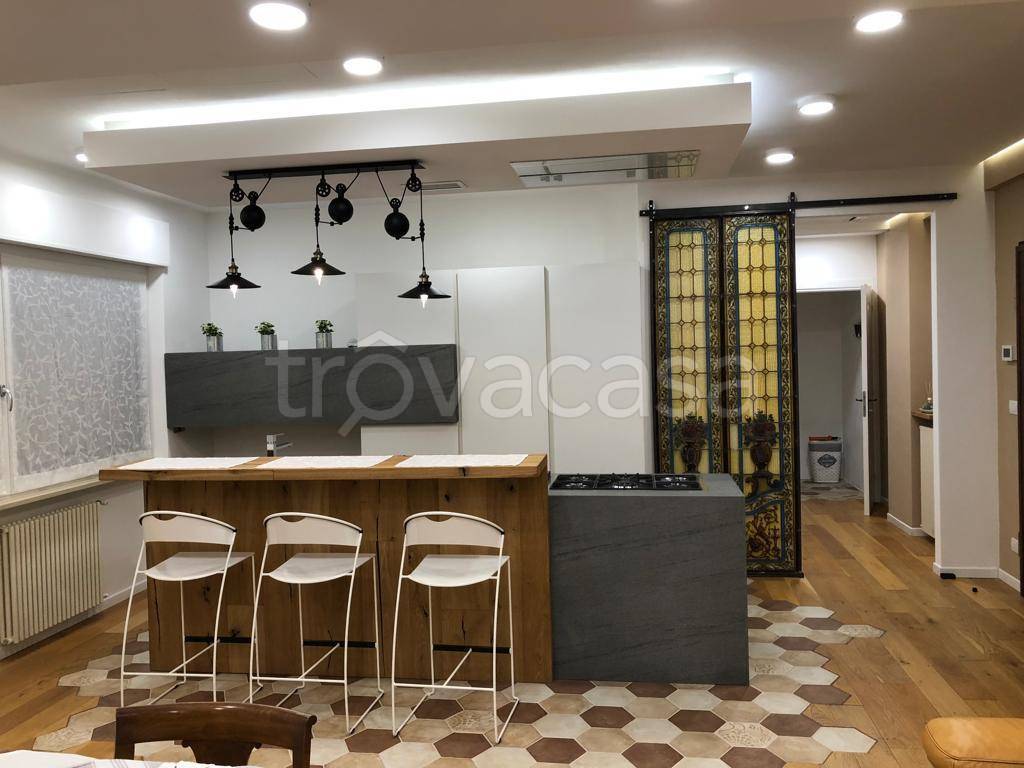 appartamento in affitto ad Asti in zona Centro Città