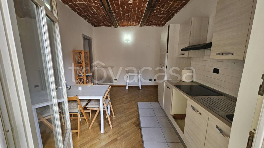 appartamento in affitto ad Asti in zona Corso Vittorio Alfieri