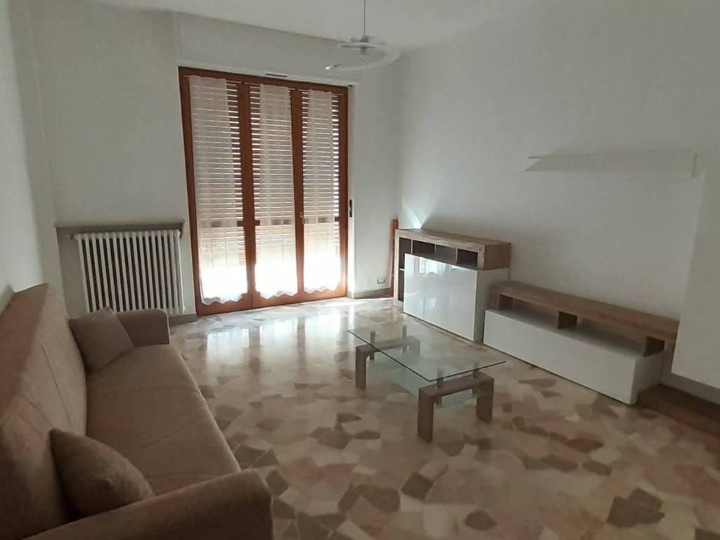 appartamento in affitto ad Asti