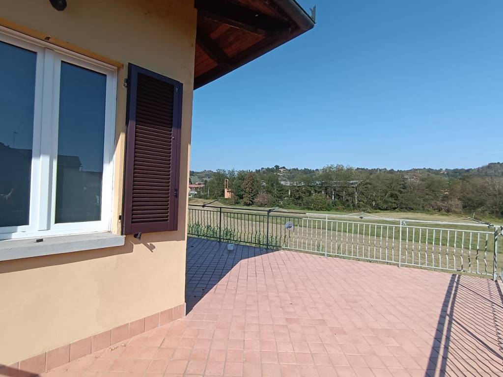 casa indipendente in affitto ad Asti in zona Serravalle