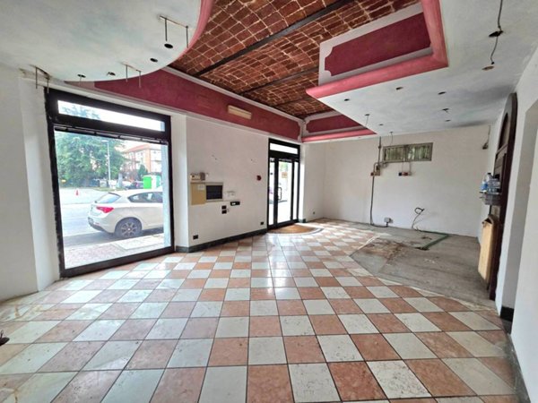 negozio in affitto ad Asti in zona Trincere