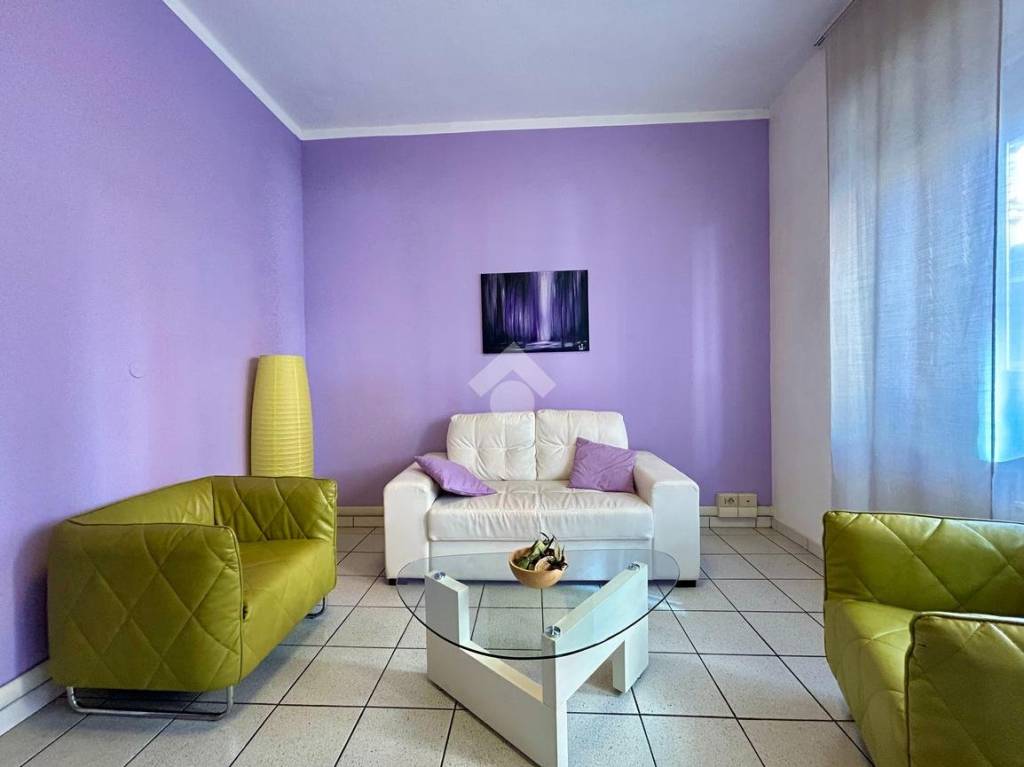 ufficio in affitto ad Asti in zona Corso Dante