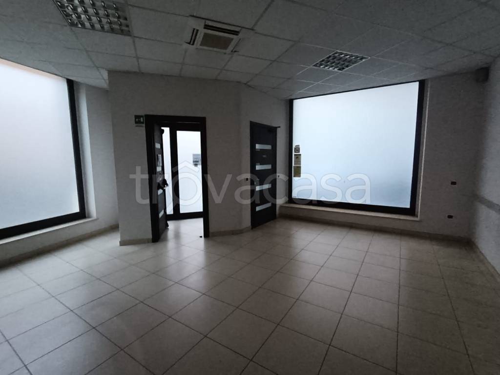 ufficio in affitto ad Asti in zona Corso Dante