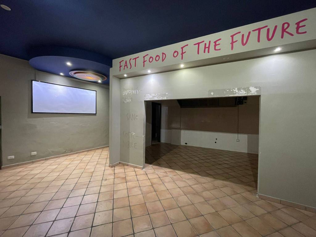 negozio in affitto ad Asti