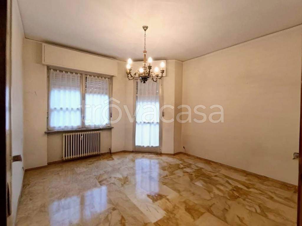 appartamento in affitto ad Asti