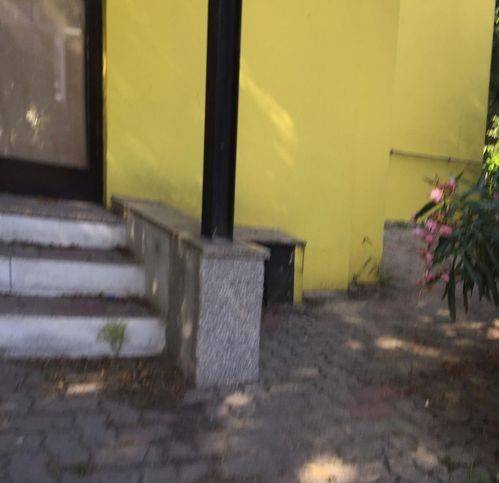 negozio in affitto ad Asti