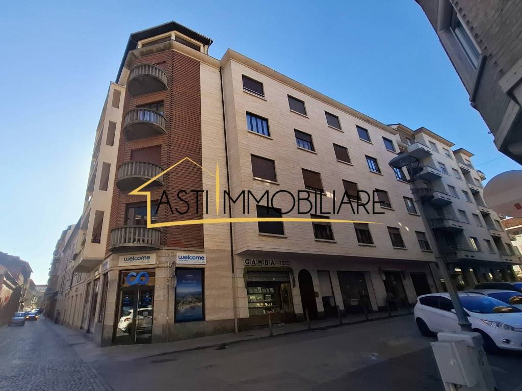 appartamento in affitto ad Asti in zona Centro Città