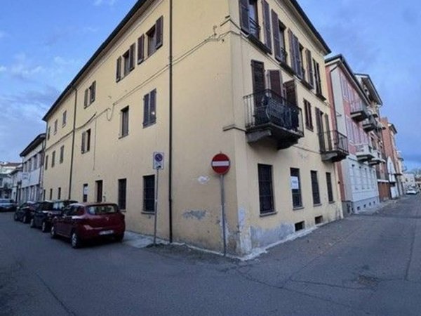 appartamento in affitto ad Asti
