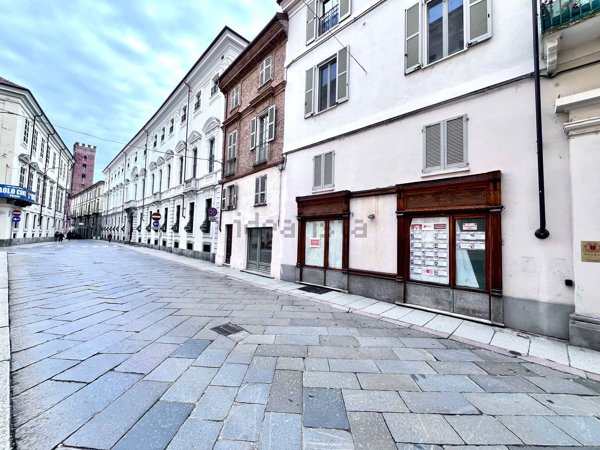 locale commerciale in affitto ad Asti in zona Centro Città