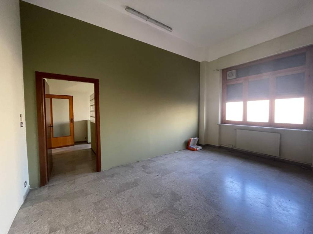 ufficio in affitto ad Asti in zona Palucco