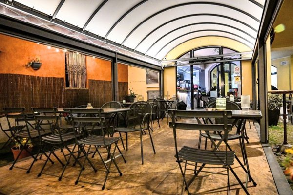 locale commerciale in affitto ad Asti