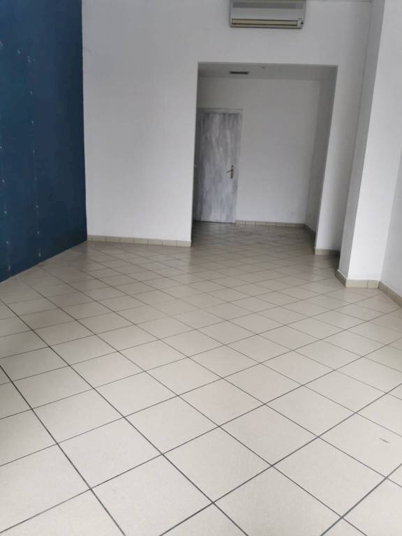 locale commerciale in affitto ad Asti