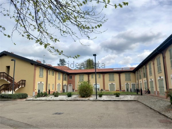appartamento in affitto ad Asti in zona Mombarone