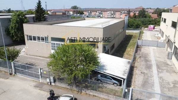 locale commerciale in affitto ad Asti in zona Pilone
