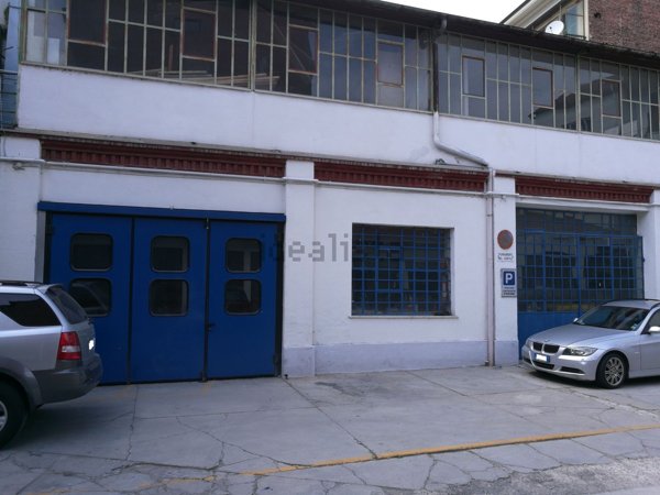 locale commerciale in affitto ad Asti