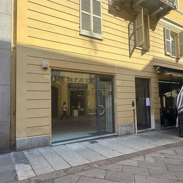 locale commerciale in affitto ad Asti in zona Corso Vittorio Alfieri